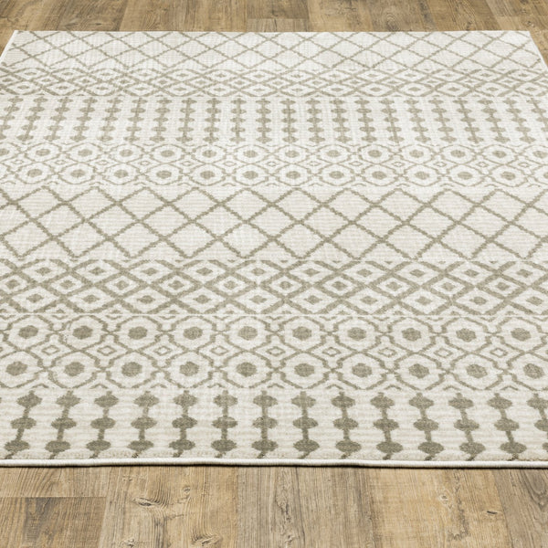 Oriental Weavers Georgia Indoor Area Rug - Modern Farmhouse Charm With Distressed Patterns For Cozy Spaces Ivory,Grey Polypropylene G717b0160220st