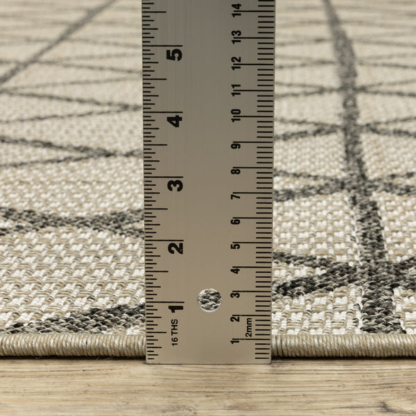 Oriental Weavers Gillian Indoor/Outdoor Area Rug - Stylish Global Patterns, Durable Performance, Easy Care Design Beige,Black Polypropylene G1331v100152st