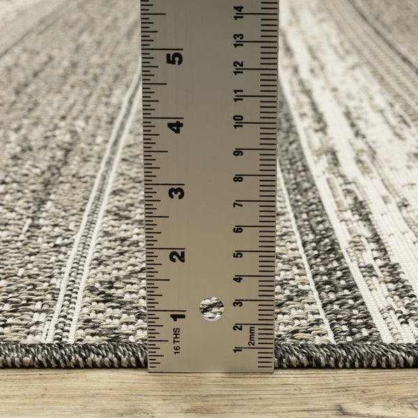 Oriental Weavers Gillian Indoor/Outdoor Area Rug - Global-inspired Design With Textured Patterns For Every Space Beige,Black Polypropylene G1622e055230st