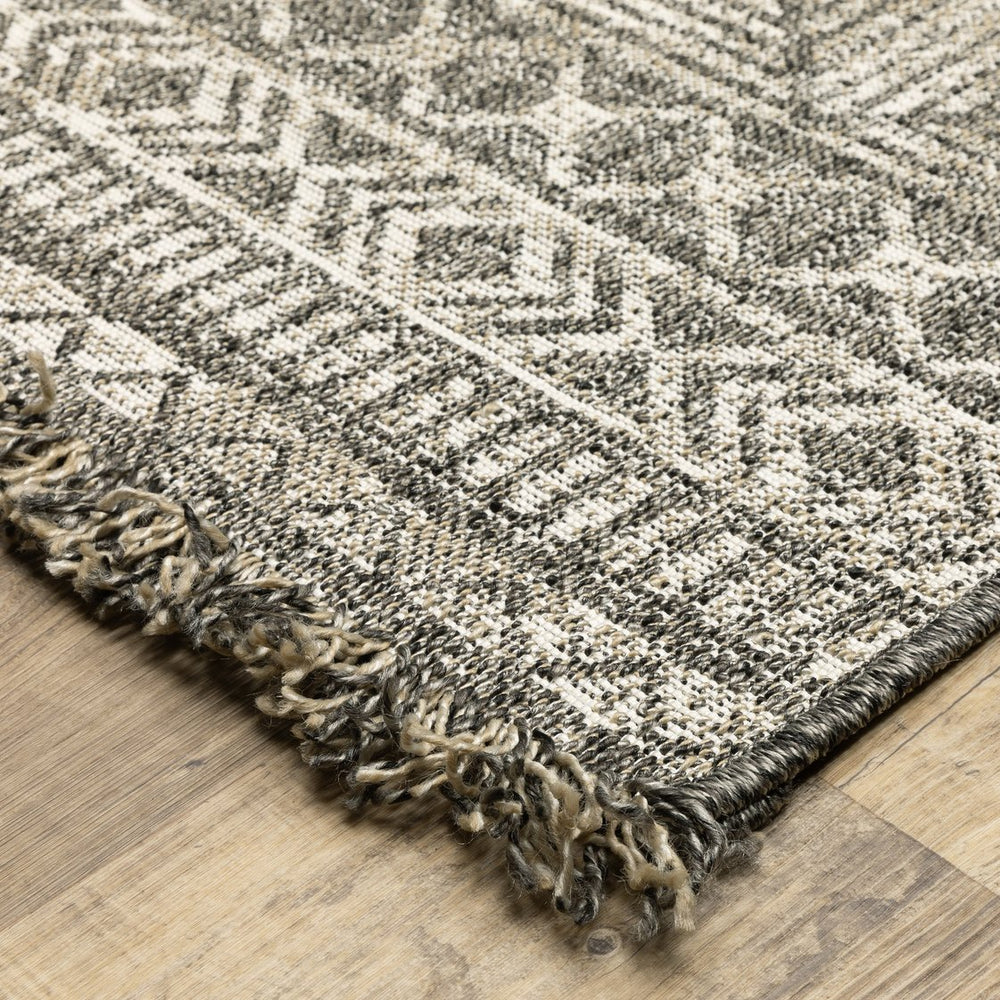 Oriental Weavers Gillian Indoor/Outdoor Area Rug - Stylish Global Design With Easy Care, Perfect For High-traffic Spaces Beige,Black Polypropylene G4925a055230st