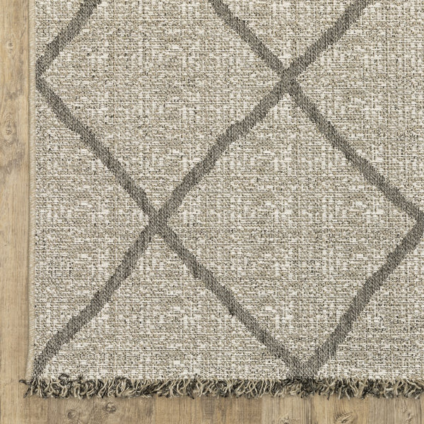 Oriental Weavers Gillian Indoor/Outdoor Area Rug - Global-inspired Design, Easy Care, Perfect For High-traffic Spaces Beige,Black Polypropylene G4926a160220st