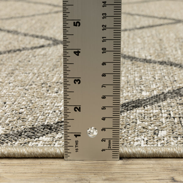 Oriental Weavers Gillian Indoor/Outdoor Area Rug - Global-inspired Design, Easy Care, Perfect For High-traffic Spaces Beige,Black Polypropylene G4926a160220st