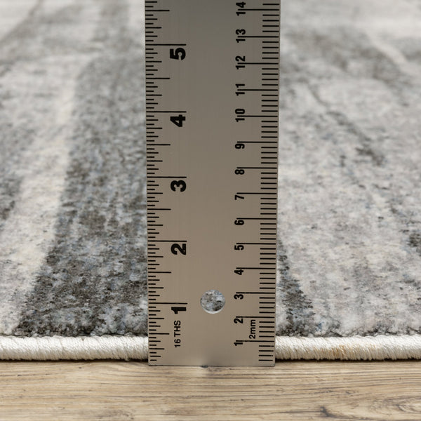 Oriental Weavers Hayden Modern Abstract Area Rug In Soft Neutrals With Fringe - Elevate Your Home Décor Today! Grey,Ivory Polyester Hhay07240340st