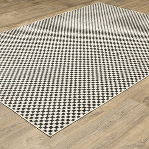 Oriental Weavers Hunter Indoor Area Rug - Luxurious Softness, Elegant Neutral Tones, Modern Geometric Designs Black,Ivory Polyester Hhnt02100152st
