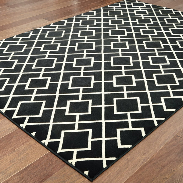 Oriental Weavers Luna Luxurious High Contrast Indoor Area Rug With Modern Geometric Patterns For Elegant Spaces Black,Ivory Polypropylene L8123b117165st