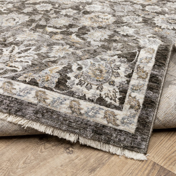 Oriental Weavers Maharaja 070N1 Grey/Ivory Round Area Rug 7'10" - Distressed Powerloomed Polyester, Soft Luxe Texture M070N1240RDST