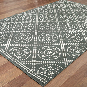Oriental Weavers Marina Elegant Indoor/Outdoor Area Rug - Timeless Patterns In Classic High Contrast Colors Grey,Ivory Polypropylene M3969l073135st