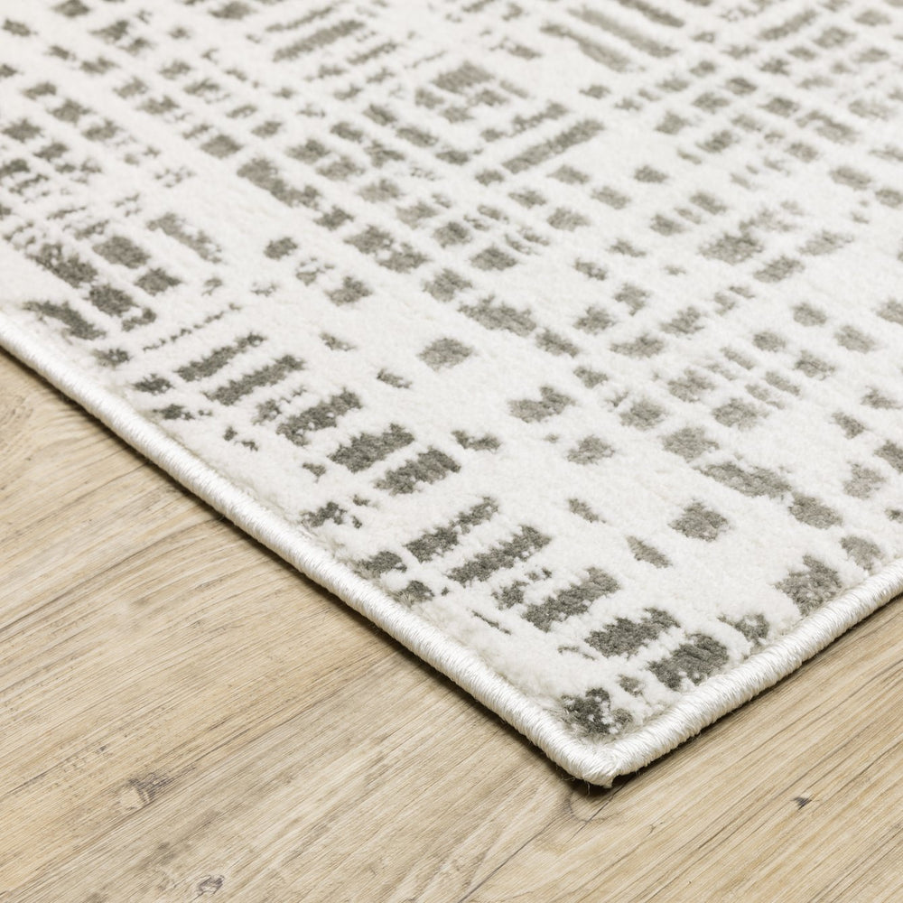 Oriental Weavers Montecito Indoor Area Rug - Power-loomed Soft Polyester With Elegant Patterns For Luxurious Décor White,Grey Polyester M5150w100153st