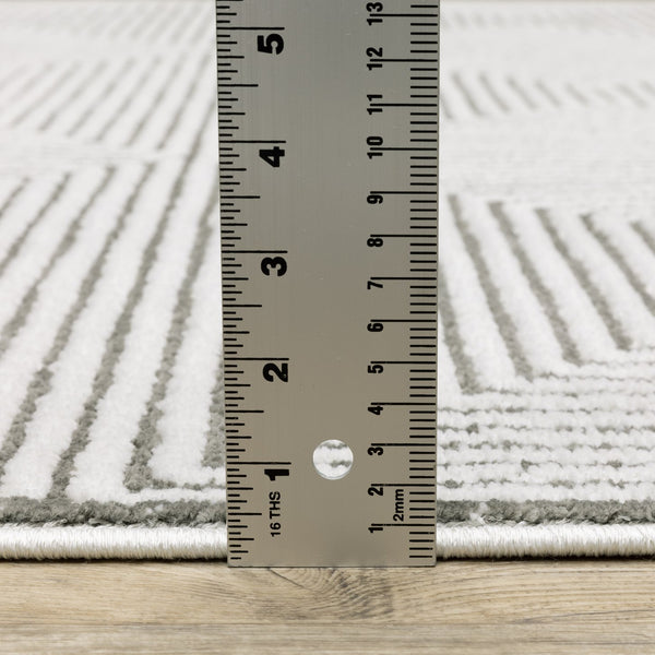 Oriental Weavers Montecito Indoor Area Rug - Soft Polyester, Multi-level Yarn, Graphic Patterns, Made In Egypt Grey,White Polyester M8111w160235st