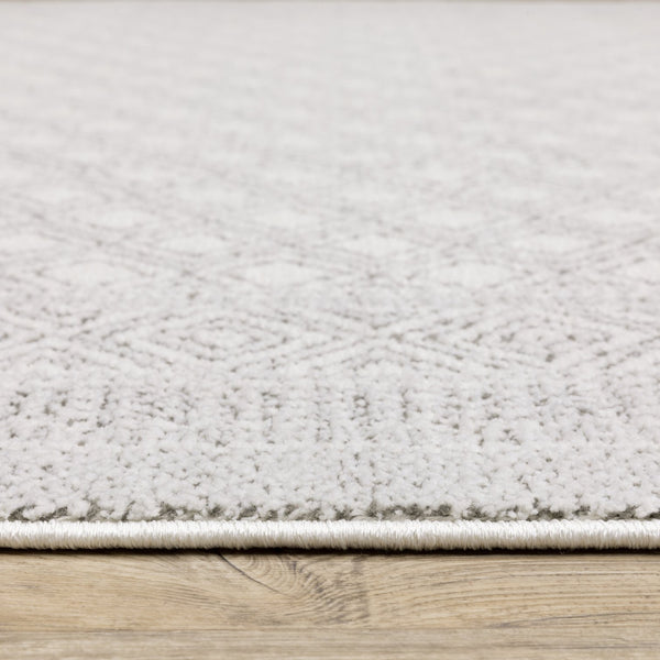Oriental Weavers Montecito Indoor Area Rug - Elegant Power-loomed Design With Soft Polyester And Graphic Patterns White,Grey Polyester M094w8068235st