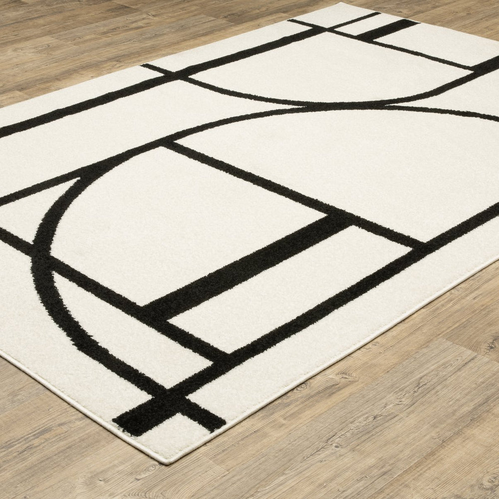 Oriental Weavers Quinn Ivory And Black Indoor Area Rug - Modern Design For Stylish Home Décor And Comfort Ivory,Black Polypropylene Qqui06240305st