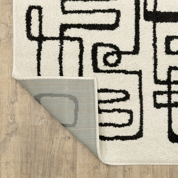 Oriental Weavers Quinn Modern Maze Beige Area Rug With Black Loop Pattern, Durable Polypropylene Frieze For Living Rooms 83.86'' L x 62.99'' W QQUI11160213ST