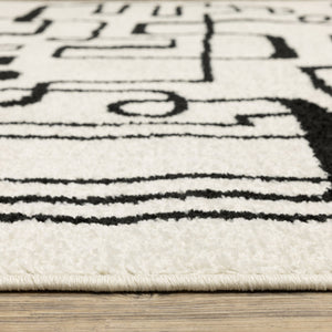 Oriental Weavers Quinn Modern Maze Beige Area Rug With Black Loop Pattern, Durable Polypropylene Frieze For Living Rooms 83.86'' L x 62.99'' W QQUI11160213ST