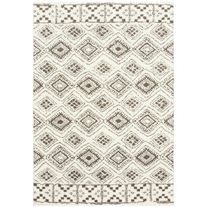 Oriental Weavers Verona Indoor Area Rug - Luxurious Softness With Geometric Patterns In Neutral Tones For Any Décor Ivory,Brown Polyester V1330w117165st
