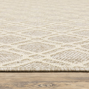 Oriental Weavers Zarina Diamond Trellis Polypropylene Indoor Outdoor Rug Stain Resistant Neutral Tones Patio 3'3" x 5' ZZAR01100152ST