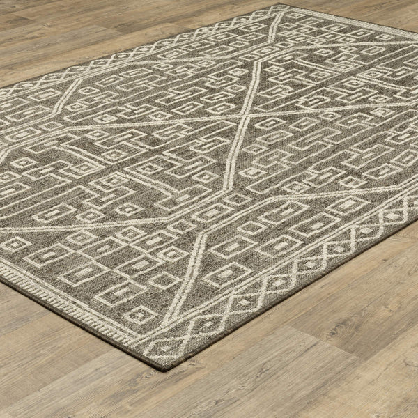 Oriental Weavers Zarina Global Diamond Medallion Polypropylene Indoor Outdoor Rug for Patio or Living Room 9'10" x 12'10" ZZAR07300390ST