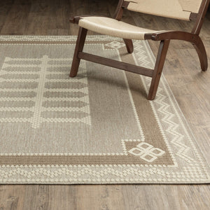 Oriental Weavers Zarina Polypropylene Flatweave Indoor Outdoor Rug with Medallion Geometric Border Pattern 7'10" x 10' ZZAR08240305ST