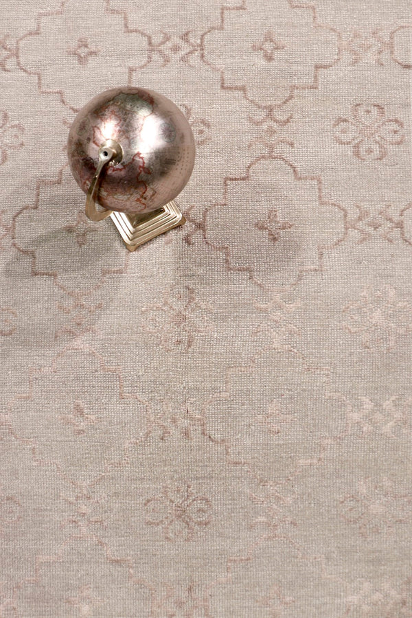 Pasargad Home Azerbaijan Collection Hand-knotted Silk & Wool Area Rug For Elegant Living Spaces   Parp-34 10x14