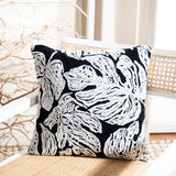 Safavieh Kasia Pillow Black/White PLS7002A-1818