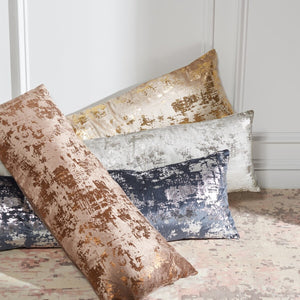 Safavieh Edmee Metallic Pillow XII23 Beige/Gold Viscose/Cotton PLS881A-2424