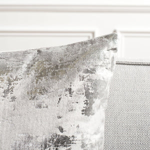 Safavieh Edmee Metallic Pillow XII23 Light Grey/Silver Viscose/Cotton PLS881B-2424