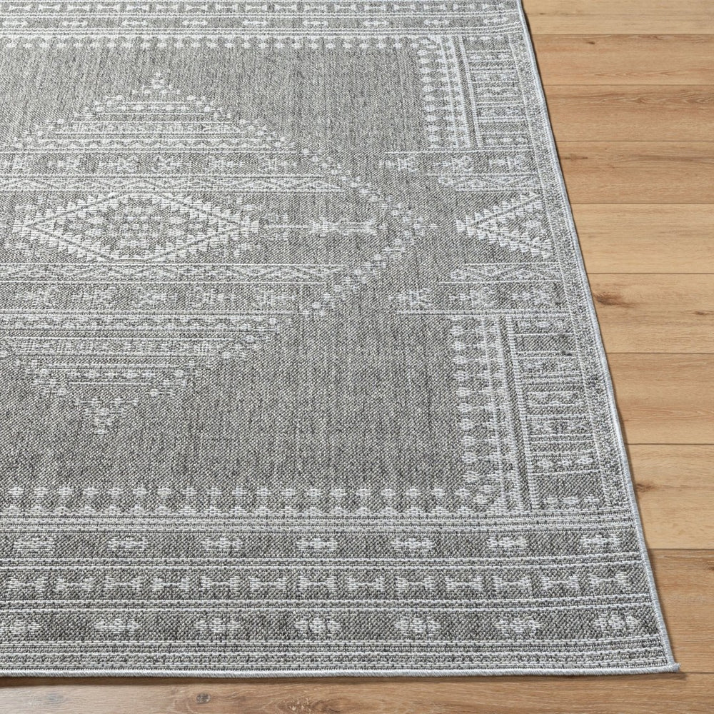Livabliss Pismo Beach Flatweave Polypropylene Area Rug for Entryway Patio High Traffic Spaces Medium Gray, Gr 5'2" x 7' PMB2317-537