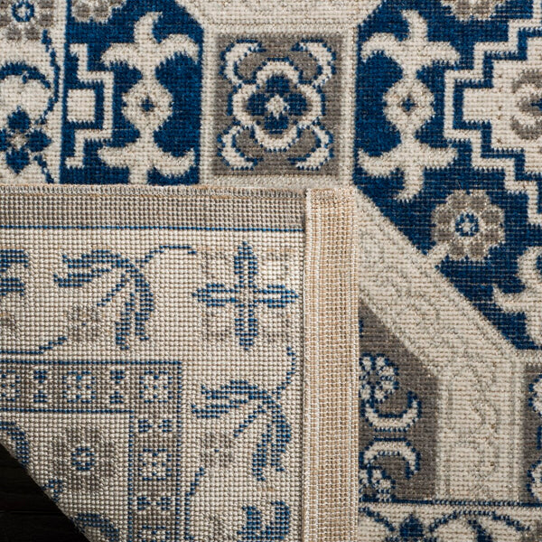 Safavieh Patina 320 Power Loomed  Rug Blue / Ivory PTN320D-4