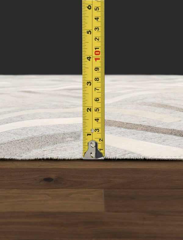 Pasargad Home Galaxy Collection Area Rug: Luxurious Silver Cowhide & Sari Silk For Elegant Spaces   Ptx-3104 5x8