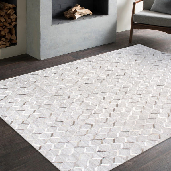 Pasargad Home Galaxy Collection Area Rug: Luxurious Silver Cowhide & Sari Silk For Elegant Spaces   Ptx-3284 5x8