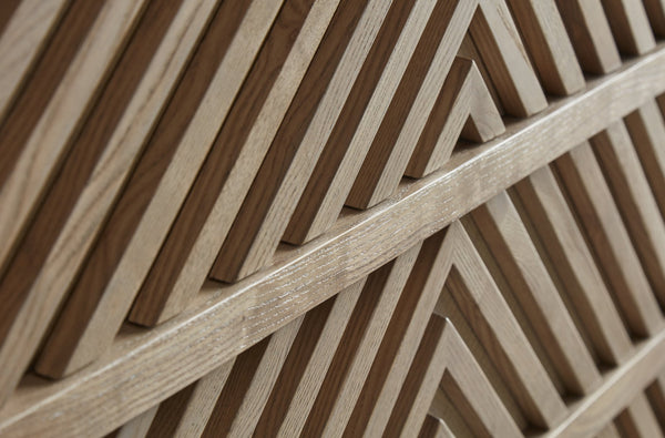 A.R.T. Furniture North Side Bachelors Chest - Modern Transitional Storage With Cedar-lined Drawers & Stylish Design Brown Parrawood Solids,Quarter Figured,Fiddle Ash Veneer 269158-2556