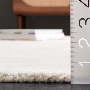 Safavieh Rodeo Drive 175 Hand tufted Modern Rug Ivory 6' x 6' Square