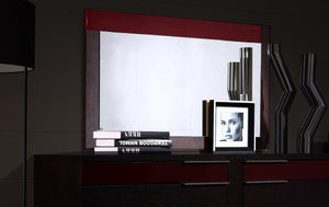 VIG Furniture Rimini Modern Bedroom Mirror — 40" X 24" Designer Wall Mirror With Modern-Retro Flair, Expands Space & Light VGWCRIMINI-M