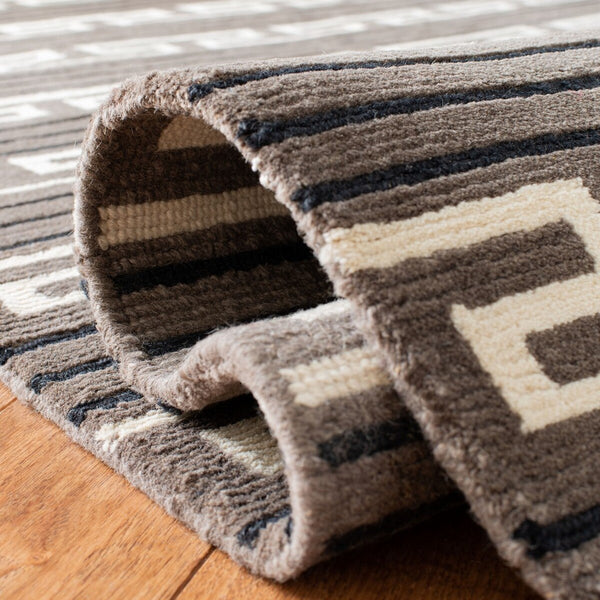 Safavieh Crosby Hand Knotted  Rug Evening Brown / Multi RLR4932B-8