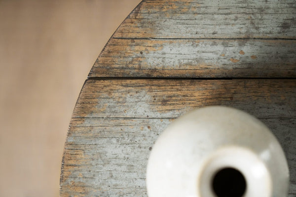 Hooker Furniture La Prause Gate Leg Round Table In Blue Bonnet Finish — Heirloom Charm, Drop Leaves, Turned Base, Versatile Elegance 6960-50006-45