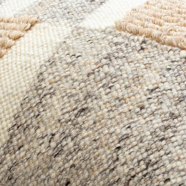 Surya Sand Dunes Accent Pillow - 18"X18" Cozy Wool & Cotton Decorative Cushion For Home Charm & Comfort Beige Wool,Cotton,Cotton Sdu001-1818