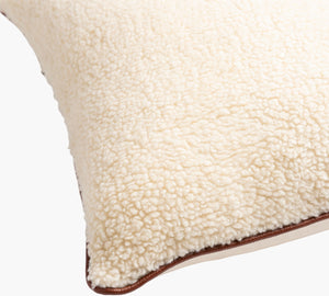 Surya Shepherd 18"X18" Rustic Faux Fur Accent Pillow - Cozy Polyester & Cotton Decor For Timeless Charm Cream Polyester,Cotton Seh001-1818p