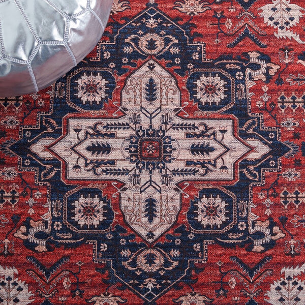 Safavieh Serapi 560 Power Loomed Transitional Rug Red / Navy 8' x 8' Square