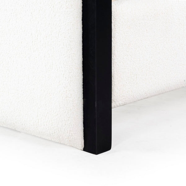 Safavieh Karolina Boucle King Bed Ivory / Black SFV6110A-K-3BX