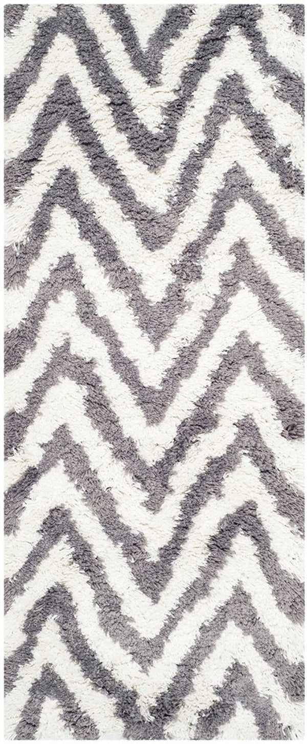 Safavieh Chevron Shag SG250 Hand Tufted  Rug Ivory / Grey SG250C-26