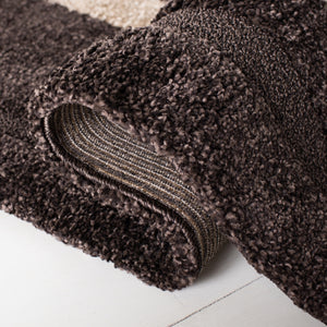 Safavieh Willow Shag SG451 Power Loomed Shag Rug Dark Brown / Beige SG451-2813-25