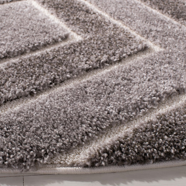 Safavieh Memphis Shag POWER LOOM / WOVEN  Rug Taupe / Grey SG834T-4