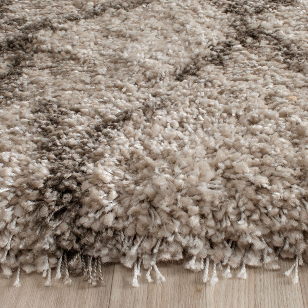 Safavieh Belize Shag 482 Power loomed Shag & Flokati Rug Taupe / Grey SGB482D-29