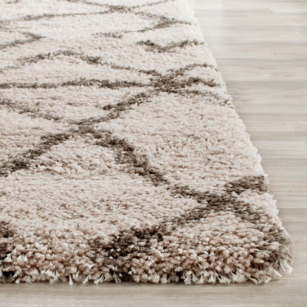 Safavieh Belize Shag 482 Power loomed Shag & Flokati Rug Taupe / Grey SGB482D-29