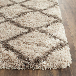 Safavieh Belize Shag 489 Power loomed Shag & Flokati Rug Taupe / Grey SGB489D-29