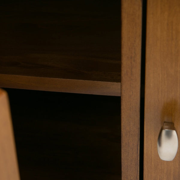 English Elm Warm Shaker - Stylish Entryway Storage Bench With Ample Space And Handcrafted Light Golden Finish B136P159571-GIGA