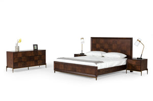 VIG Furniture Shane Eastern King Acacia & Brass Bed - Dark Mango Veneer, Mid-Century Low-Profile Design, Durable VGNXSHANE-BED-EK