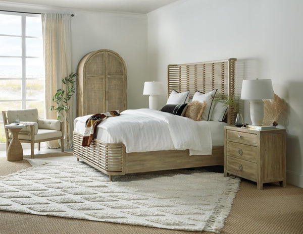 Hooker Furniture Surfrider Queen Rattan Bedframe With Driftwood Finish, Hand-Tied Jute Accents & Coastal Texture 87.00 L x 64.75W x 68.50H 6015-90250-80