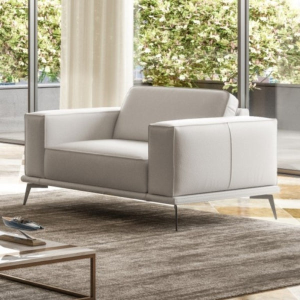 VIG Furniture Soho Italian White Leather Armchair In Sissi White — Contemporary Craftsmanship, Stainless Steel Legs, Deep Comfort VGDTSOHO-WHT-CH