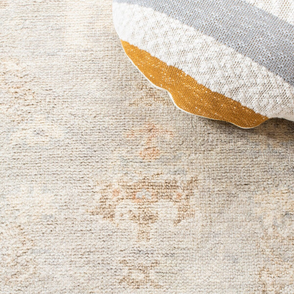 Safavieh Samarkand 106 Hand Knotted  Rug Ivory / Silver SRK106A-9