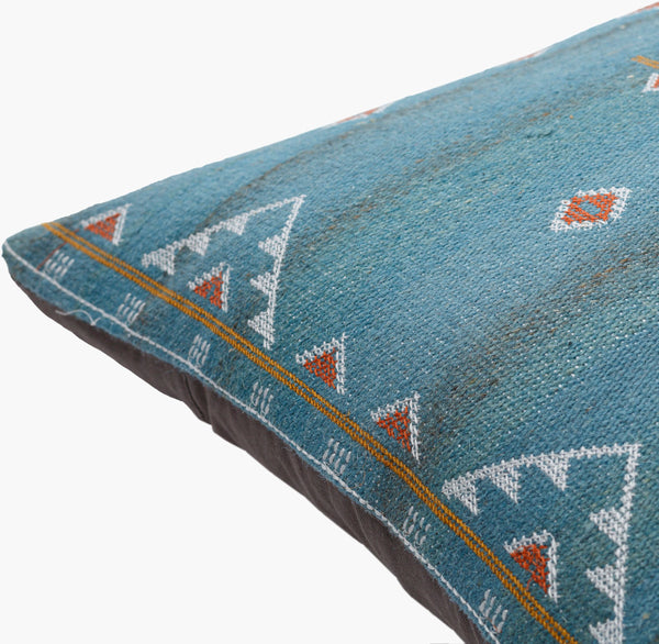 Surya Stine 14"L X 22"W Luxurious Lumbar Pillow – Global Inspired Design For Elegant Home Decor Charm! Teal Wool,Polyester,Cotton Sti004-1422d